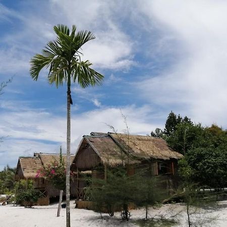 Green Blue Beach Hostel เกาะรงสำลน ภายนอก รูปภาพ