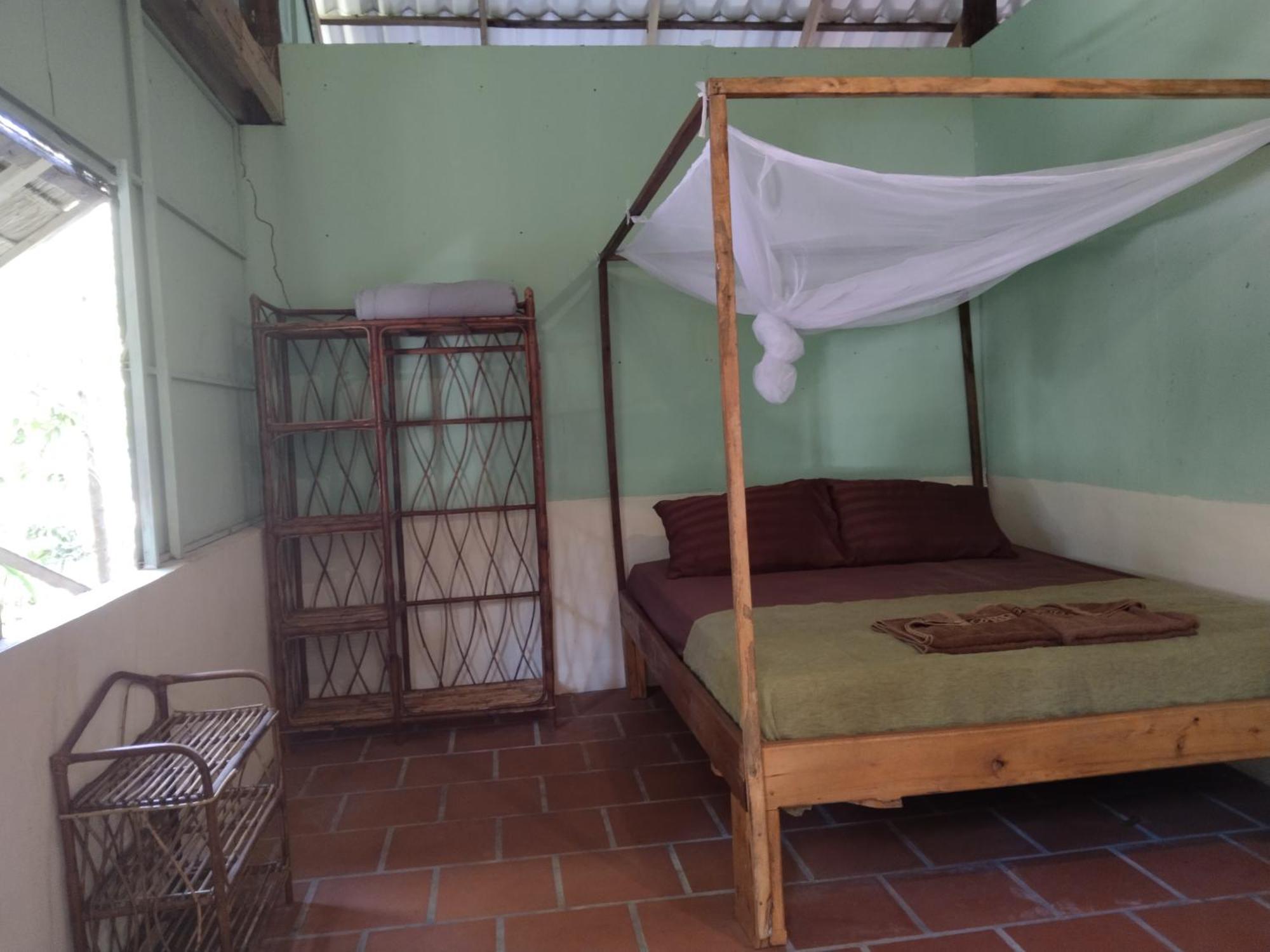 Green Blue Beach Hostel เกาะรงสำลน ภายนอก รูปภาพ