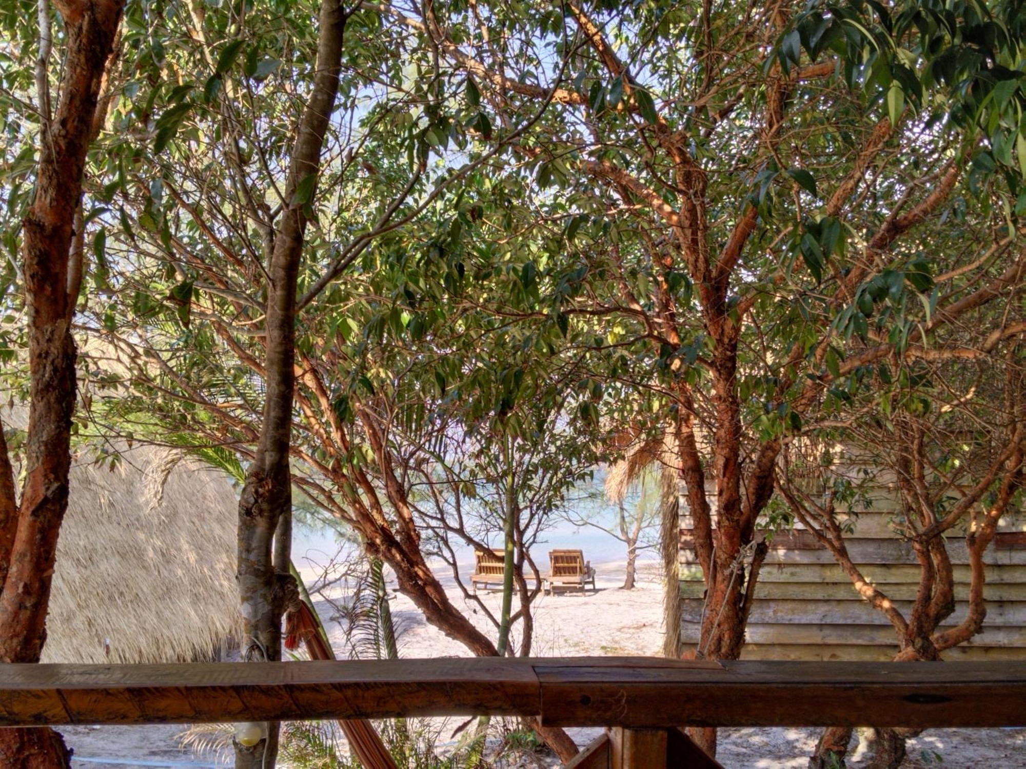 Green Blue Beach Hostel เกาะรงสำลน ภายนอก รูปภาพ