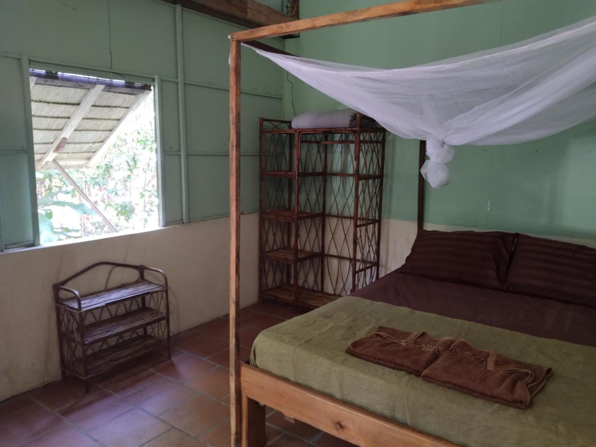Green Blue Beach Hostel เกาะรงสำลน ภายนอก รูปภาพ
