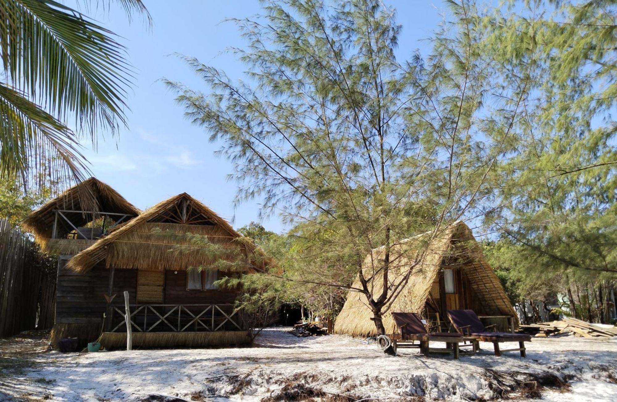 Green Blue Beach Hostel เกาะรงสำลน ภายนอก รูปภาพ
