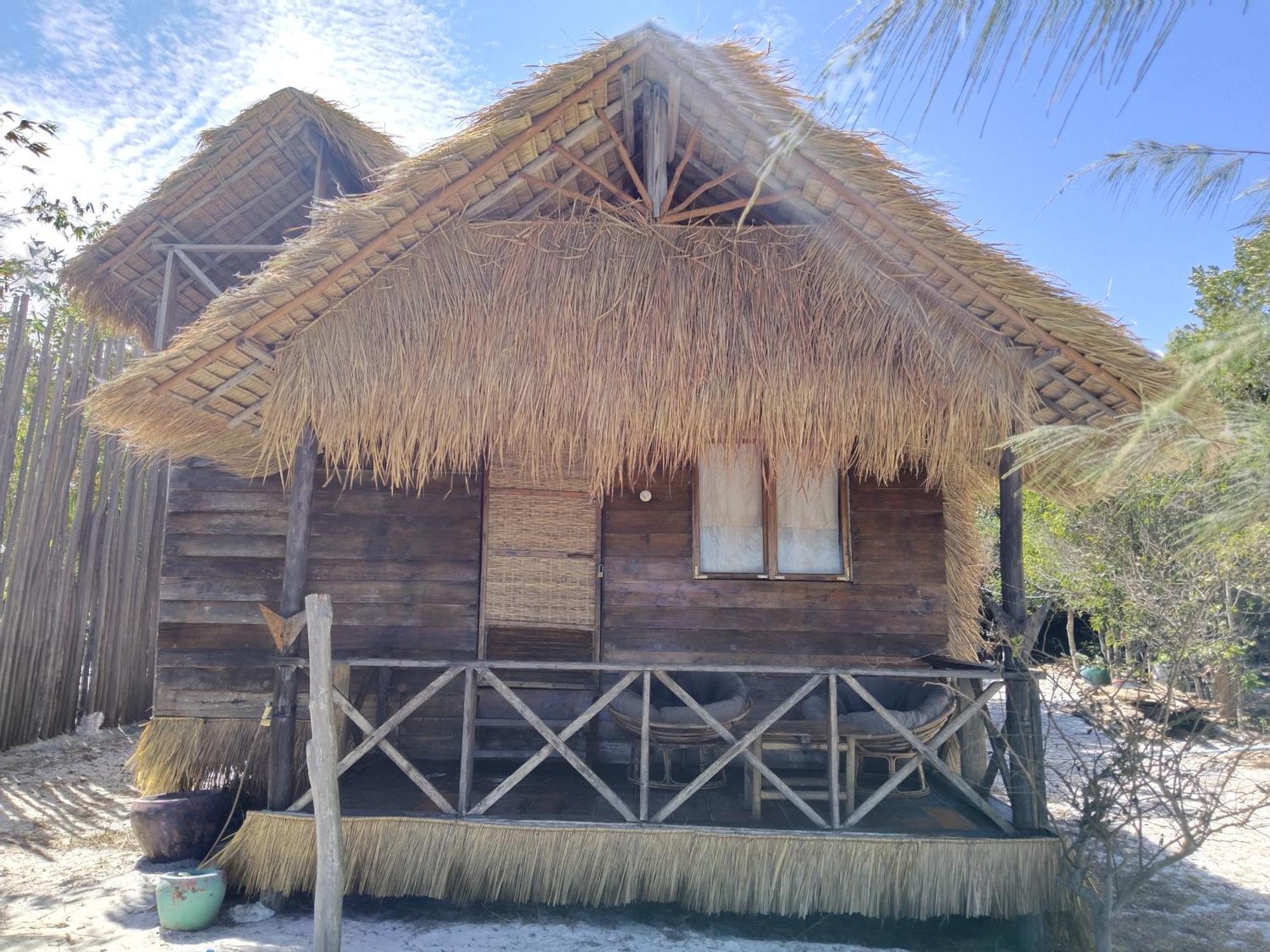 Green Blue Beach Hostel เกาะรงสำลน ภายนอก รูปภาพ