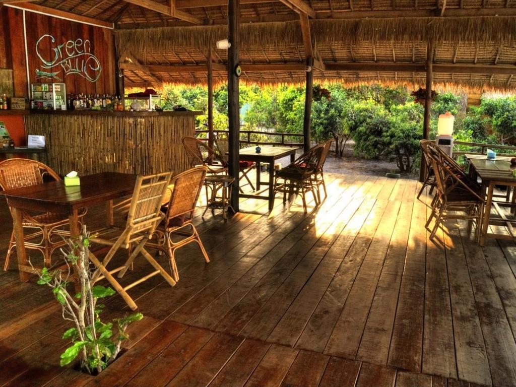 Green Blue Beach Hostel เกาะรงสำลน ภายนอก รูปภาพ