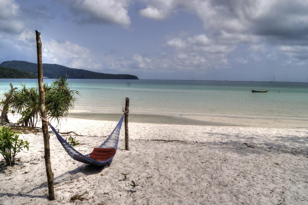 Green Blue Beach Hostel เกาะรงสำลน ภายนอก รูปภาพ
