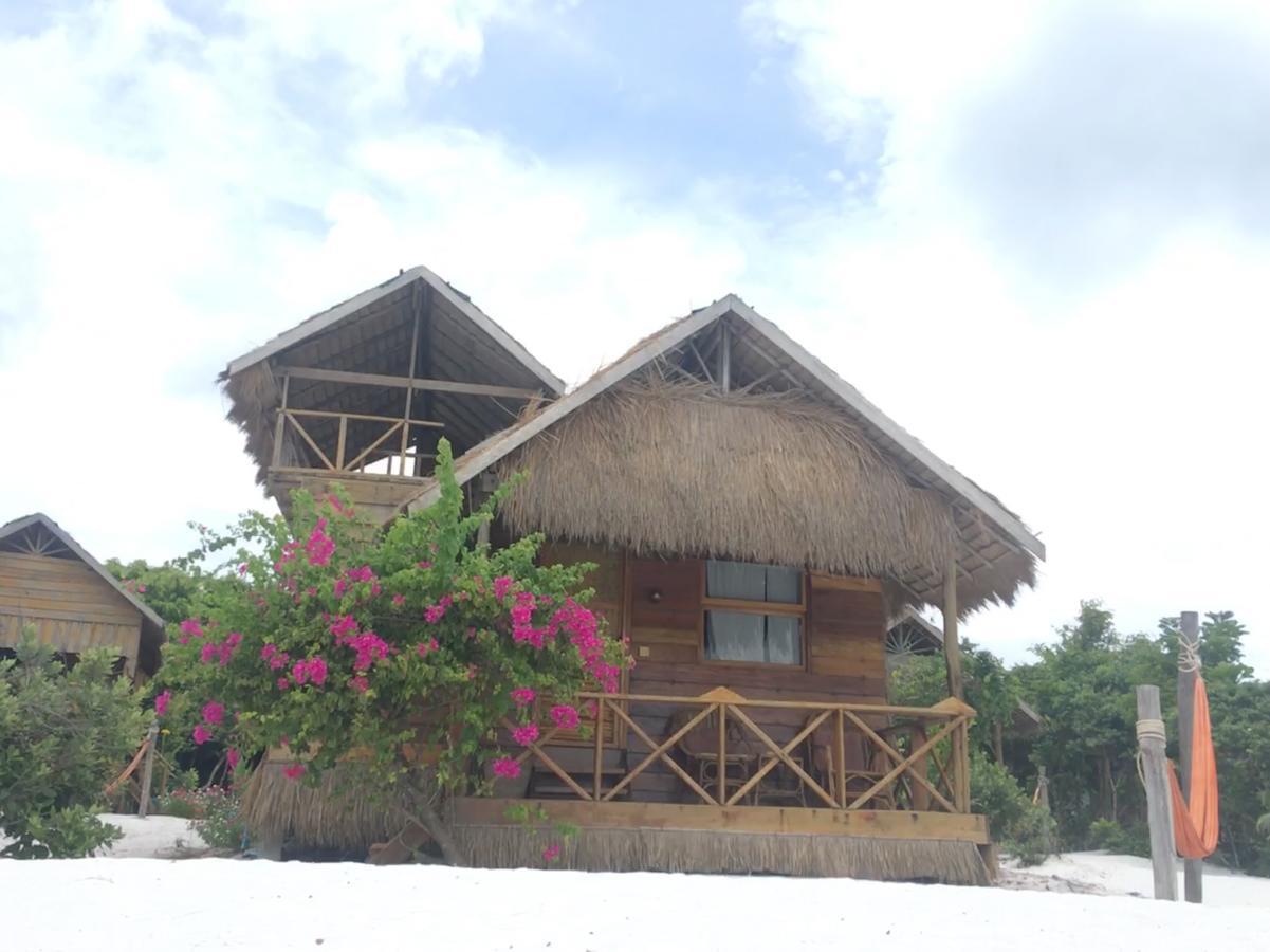 Green Blue Beach Hostel เกาะรงสำลน ภายนอก รูปภาพ